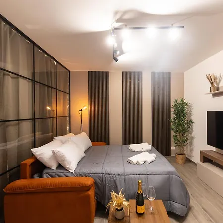 Urban Chic Luxury Διαμέρισμα