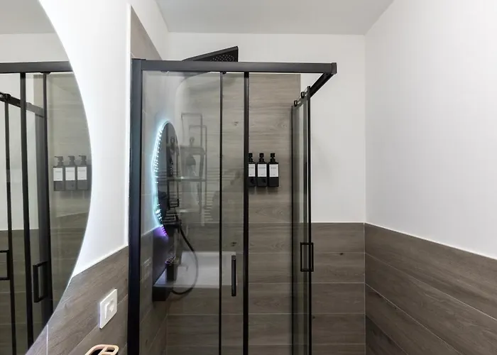 Urban Chic Luxury * 로마