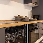 Urban Chic Luxury Διαμέρισμα *